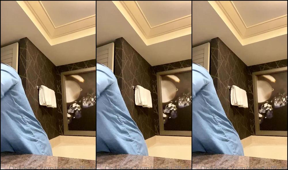 Sexybuffbabe Another Day At The Office On Set Explaining To You Some Bts Details