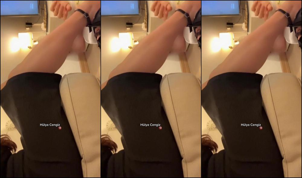 Hulyacengiz 3671511805 01 31 2025 Did You Smell My Feet