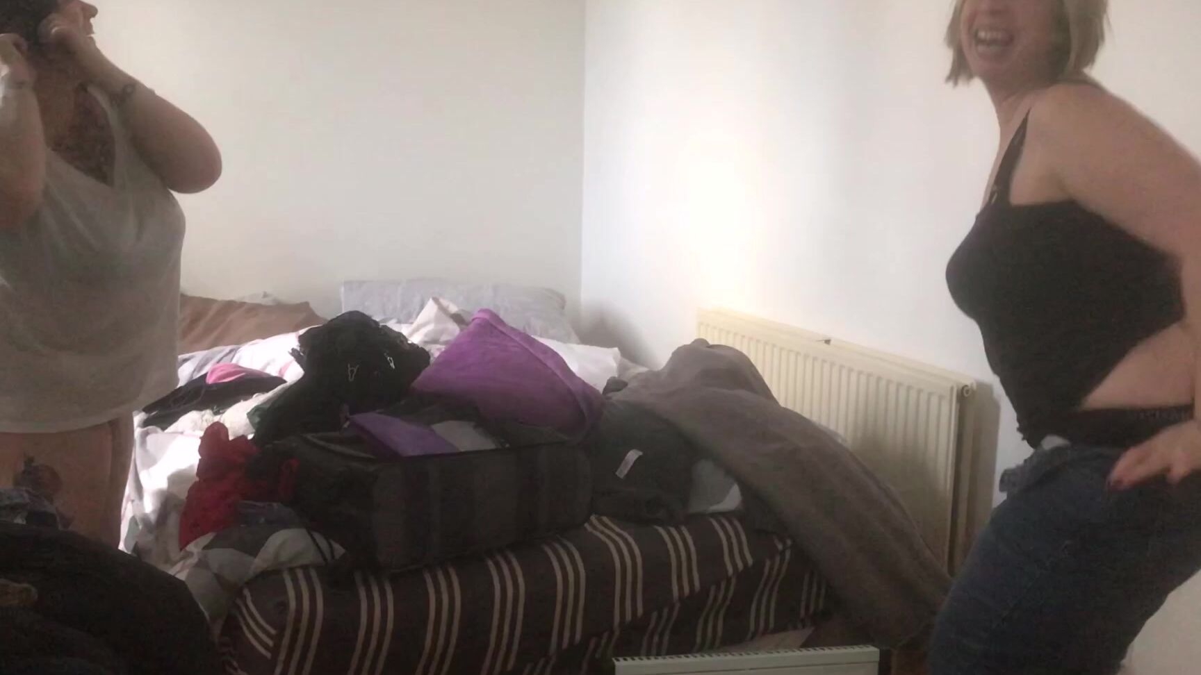 BBW, MILF, Reality Porn, Amateur, Big Boobs shooting star4u 2 bbw milfs getting undressed on spy cam ManyVids