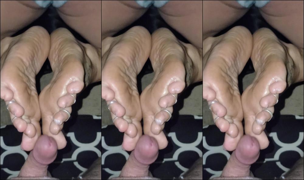 Dixiesjewels Bare Toes Footjob Friday I Made Him Wait All Week For This Treat Lol