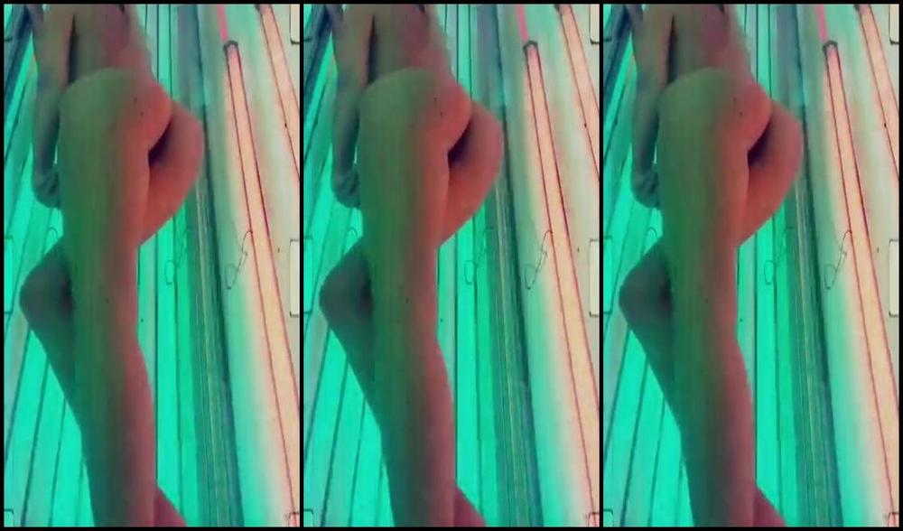 Mia Middleton Nicknamed Miamiddleton Onlyfans Naked Vid Hows The View From Down There