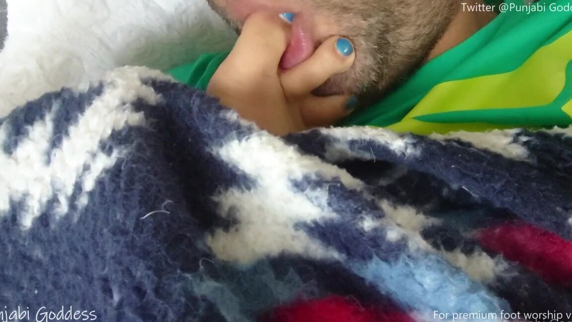 Punjabi Goddess Nicknamed Velocity04 02 02 2021 Onlyfans Video I Was Laying Down With My Head Toward Pgs Feet And She Started Touching My Lips