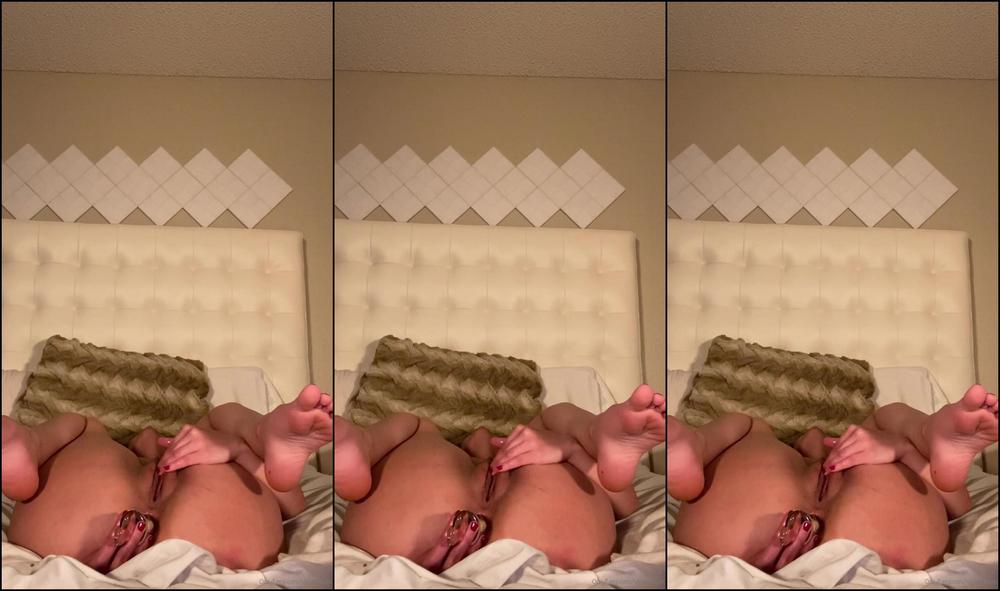 Vivalaviolet I Love Warming Up My Ass For Your Cock I Love It Whe