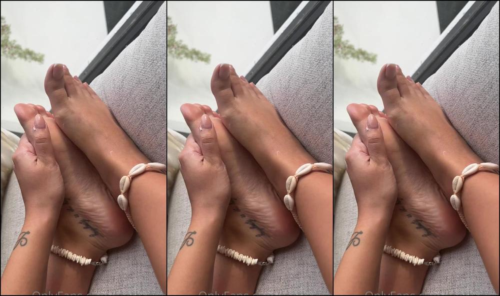 Feetbysvett I M Rubbing Lotion On My Feet But I Really Wish It Was Your Cum