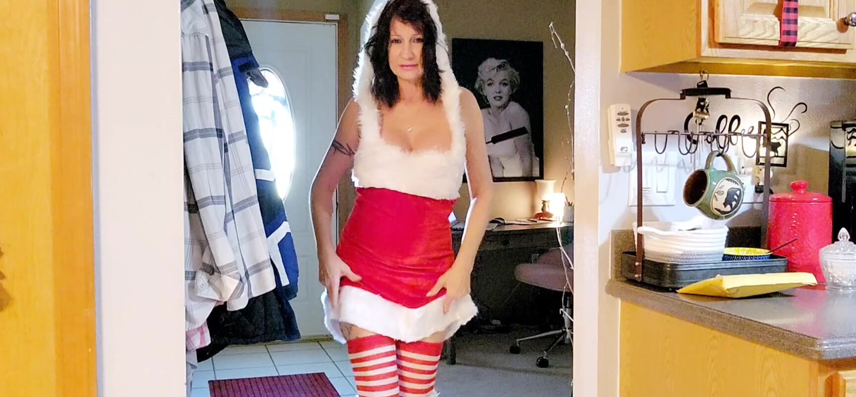 "Stormi Winters" milf, dildo sucking, kink, mommy roleplay, dildo riding MOMMIES GIFT TO HER SON manyvids