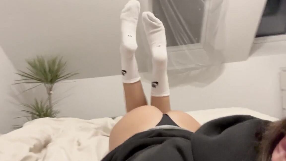 Germangirlnextdoor95 Onlyfans Hey Guys The Pose Today And Some Peach Tomorrow There Will Be A New Worship Vv