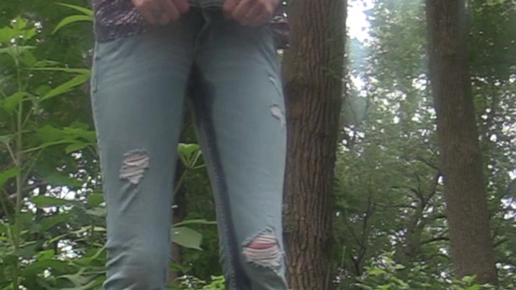 "Rardysexuality" female desperation, jeans/pants wetting, pee, public outdoor, teens (18+) Holding My Piss During A Date manyvids