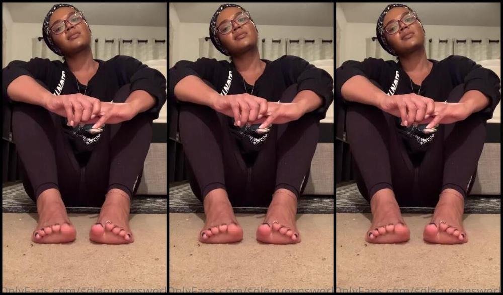 Sole Queen Nicknamed Solequeensworld Onlyfans My Soles Look Sooo Good In Warm Light