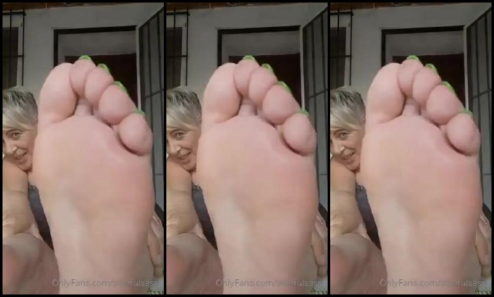 Solefulsassy Onlyfans Dirty Sweaty Feet Your Mistress Needs Her Feet Cleaning Get To Work With That Tongue Of Yours