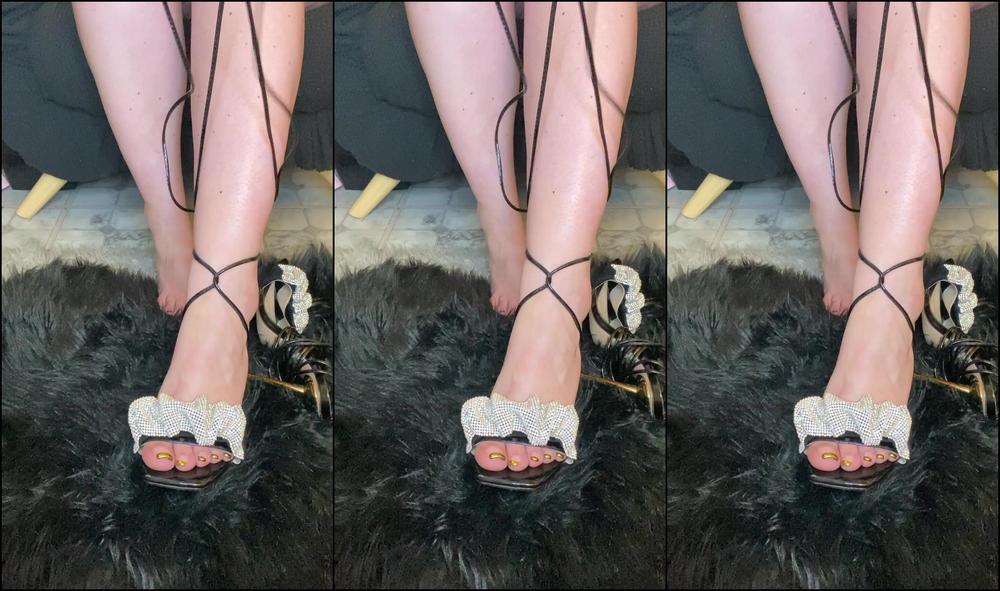 Anushkavelvet Come And Watch Me Try On My Gorgeous New Open Toe Heels