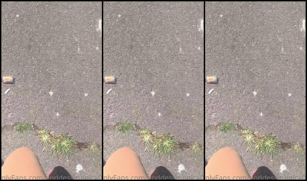 Goddessmonica00W Onlyfans Working On These Nylons For Florida 2P