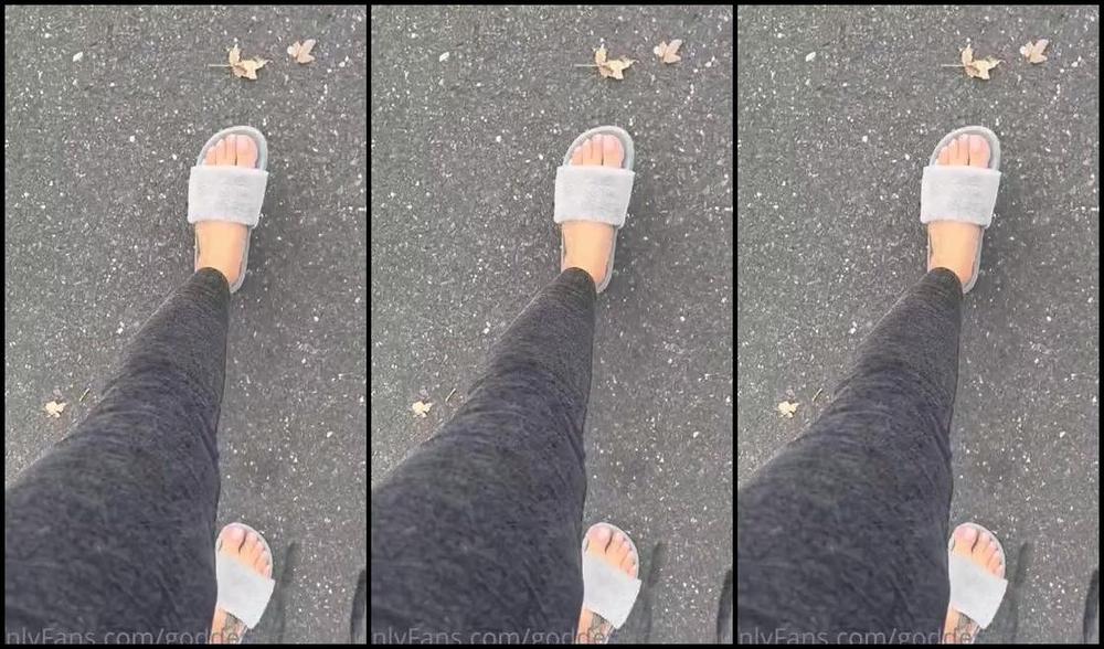 Goddessmonica00W Onlyfans Supermarket Walkp