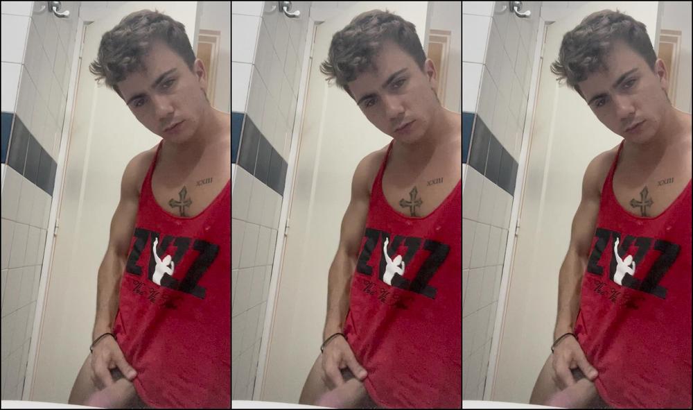 Unmodelodefitnes Fumando Mientras Me Masturbo Es Un V Deo Que Me Hab Is Pedido D Jame Por Dm Que Te Gust