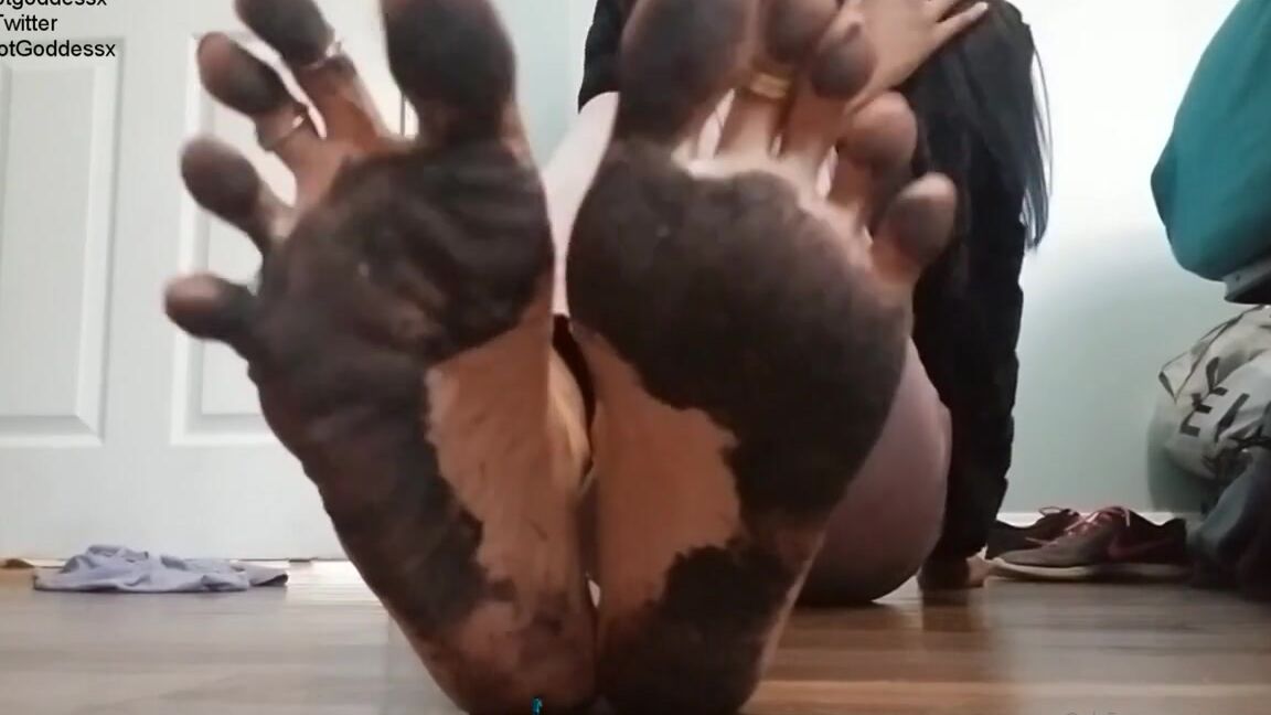 Chocolate Foot Goddess Nicknamed Cfootgoddessx Foot Fetish 04 26 2020 Onlyfans Video Dirty Foot Slave Giantess Sfx
