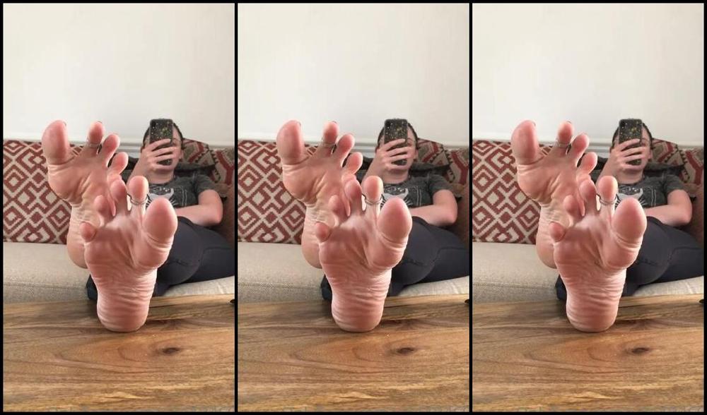 Mimisfeet1 Aka U81134601 Onlyfans Happy Friday Perverts Here S A Little Ignored Soles Tease To Help You Drain Off All Those Friday