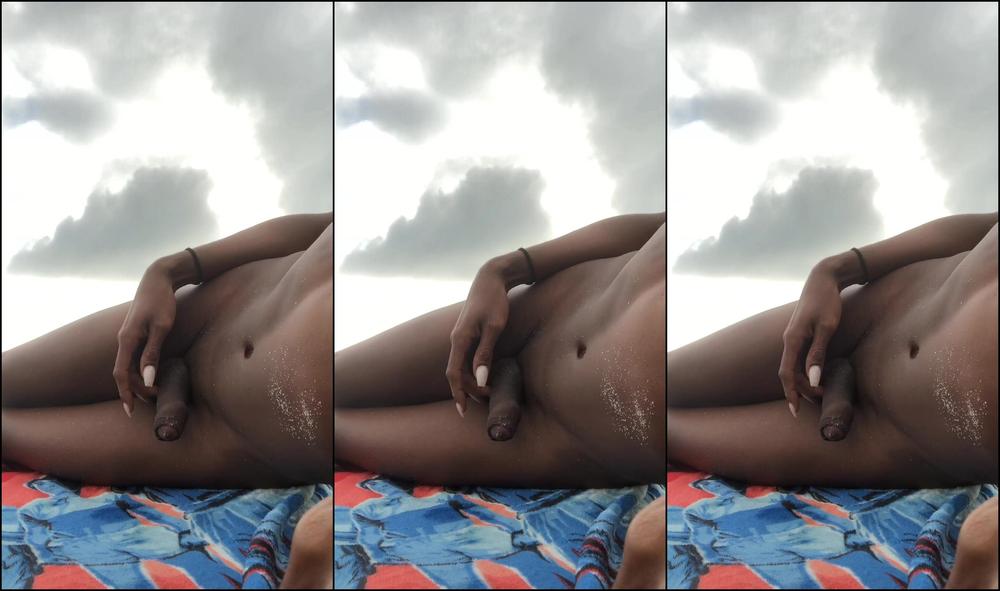 Publicprincess Showing Off In Miami With A Sandy Dick Would U Help Me Clean It