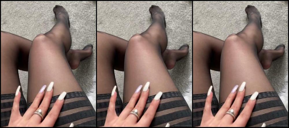The Queen Of Sole Aka Missesdiscreets Onlyfans The Feel Of My Nylon Legs Is Incredible So Smooth So Sexy And Such A Turn On I Love Having My