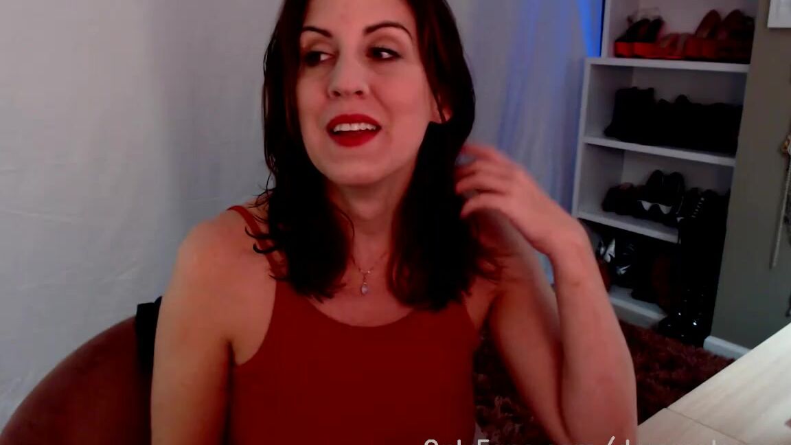 Ms Tomorrow Nicknamed Dommetomorrow Onlyfans Stream Started At 09132021 0431 Am Good Evening Night Owls