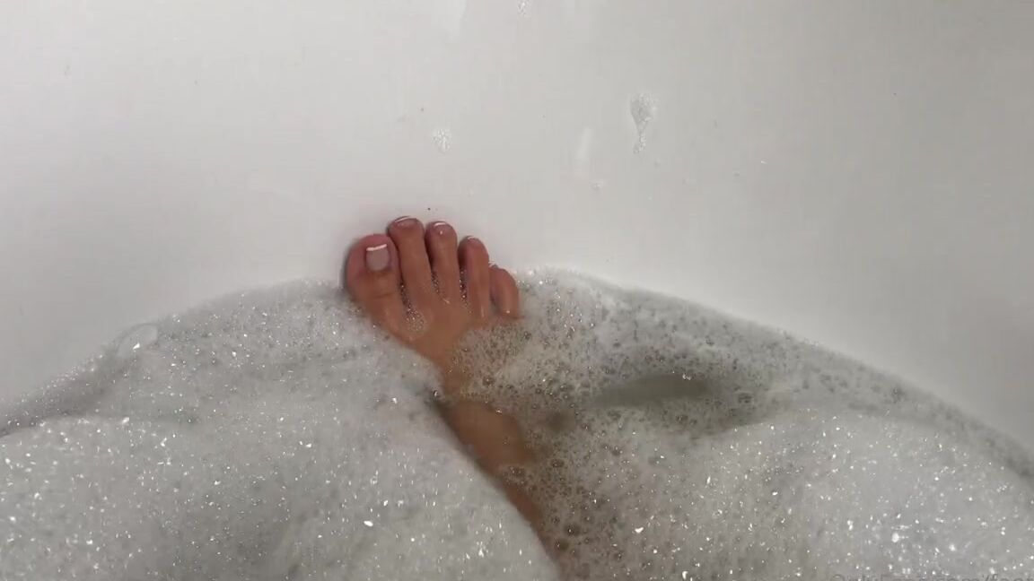 Foot Wife Onlyfans Bubble Bath 2