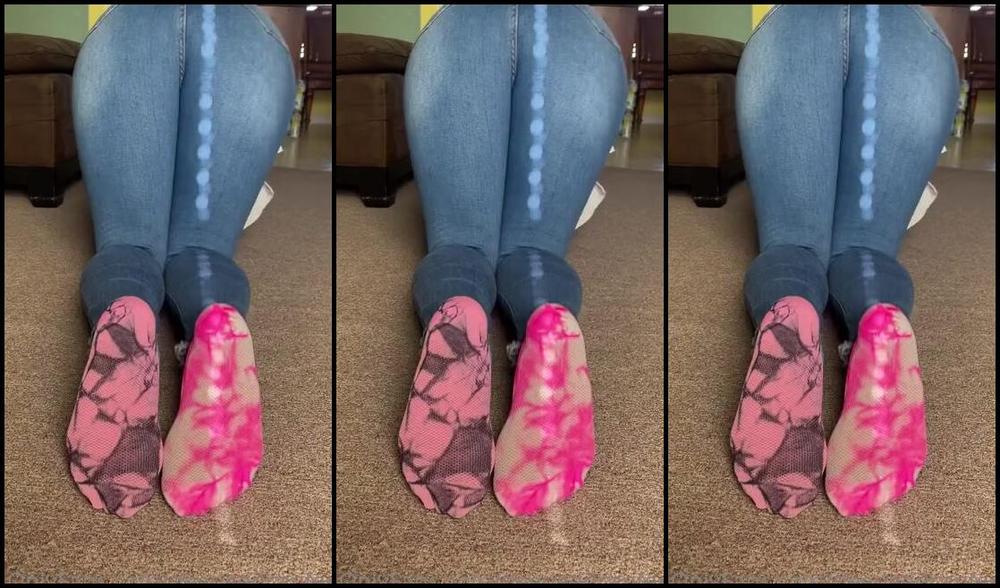 Deedeericanfeet Onlyfans As Requested Mix Match No Show Socks And Jeans