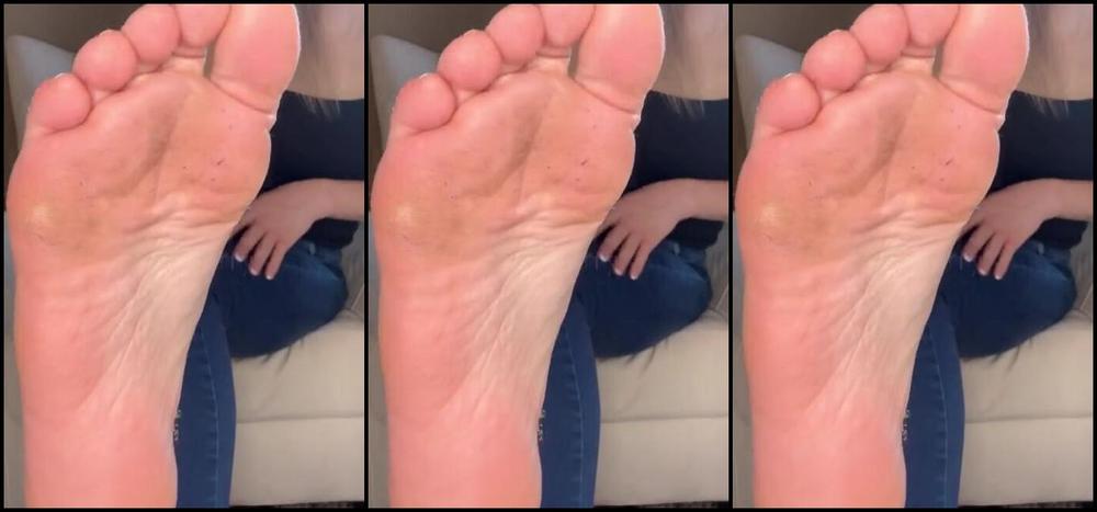 Mrs Larry Onlyfans Your Task For Today Is Just Smell And Lick Nothing More Deine Aufgabe Fr Heute Ist Einfach Nur