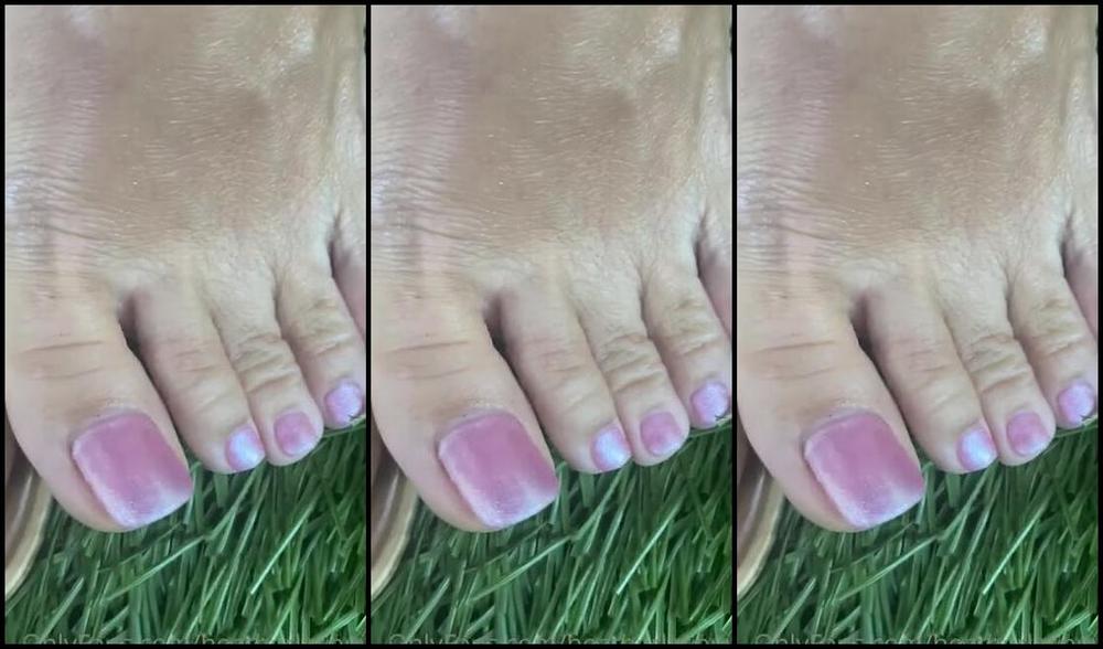 Heatherlovenyc Nicknamed Heatherlovenyc Onlyfans New Pedi Niq