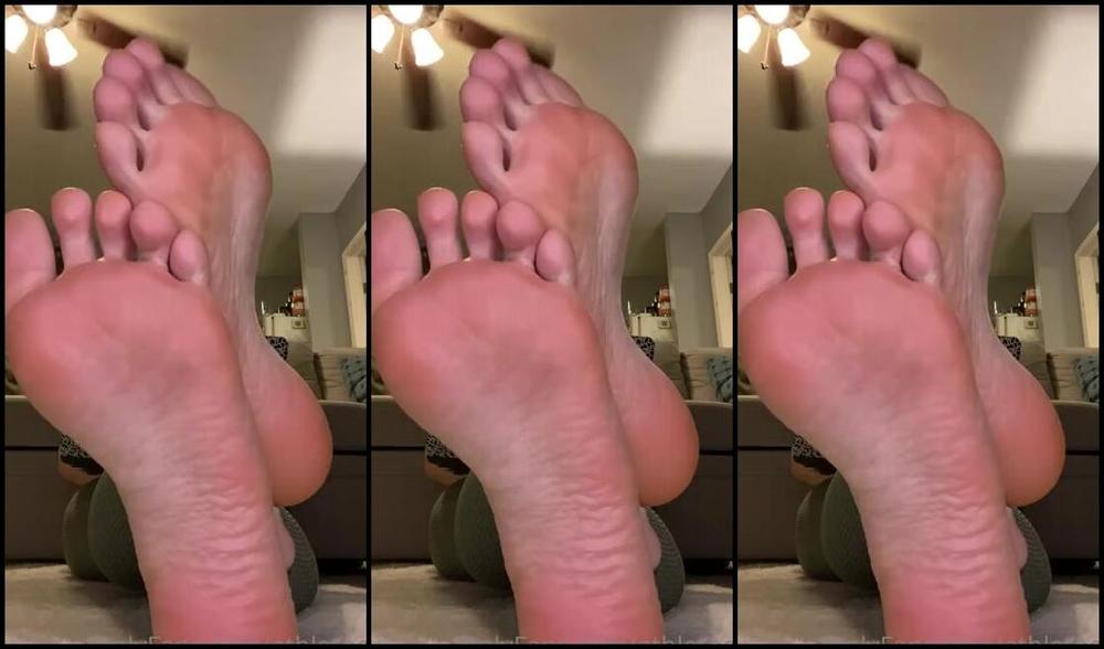 Athletoes Nicknamed Athletoes Onlyfans Just Because I Moved Doesn T Mean You Can Bother Me Sit Quietly And I Ll Let You