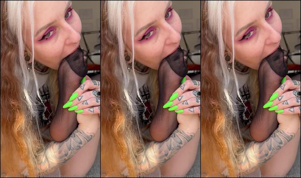 Sweetyfeetys Swipe For The Video Spitty Nylon Feet