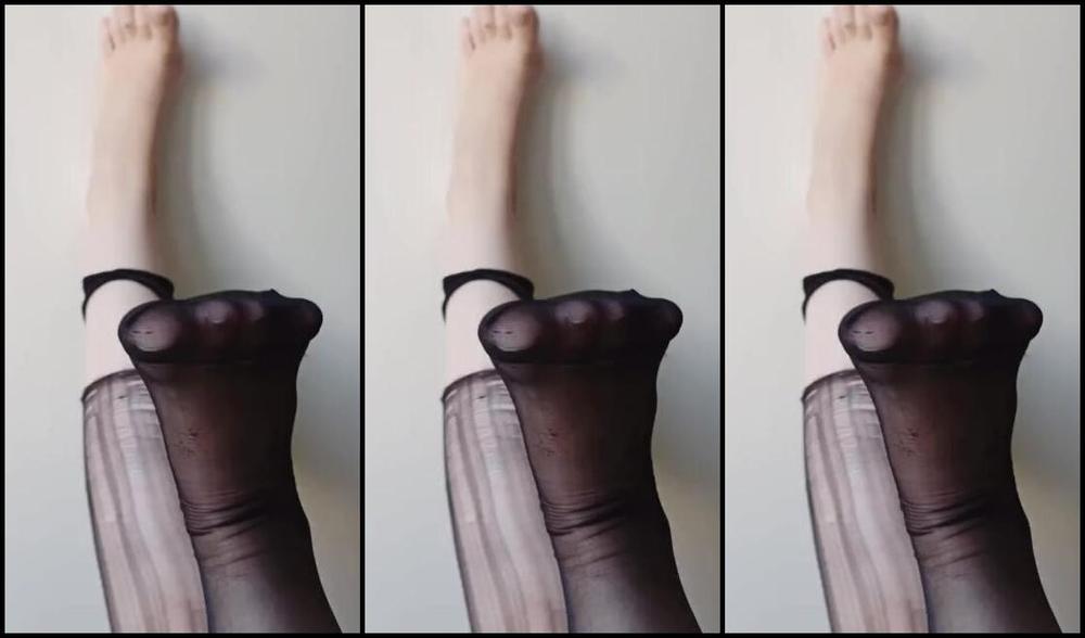 Mistresselif Onlyfans Sabah Ayamn Altnda Uyandrma Servisi Olmak Isteyen