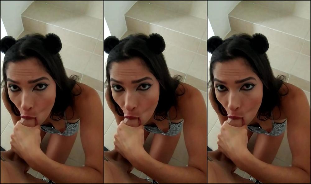 Jepinzon Blowjob On The Stairs Of My Building