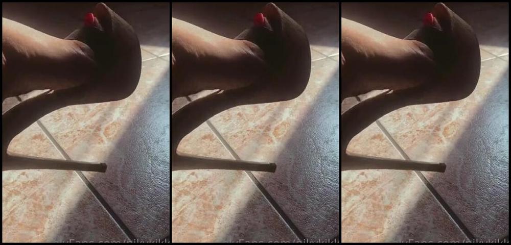 Nikykikka Nicknamed Nikykikka Foot Fetish 04 05 2022 Onlyfans Video Sweet Morning 2Cv5