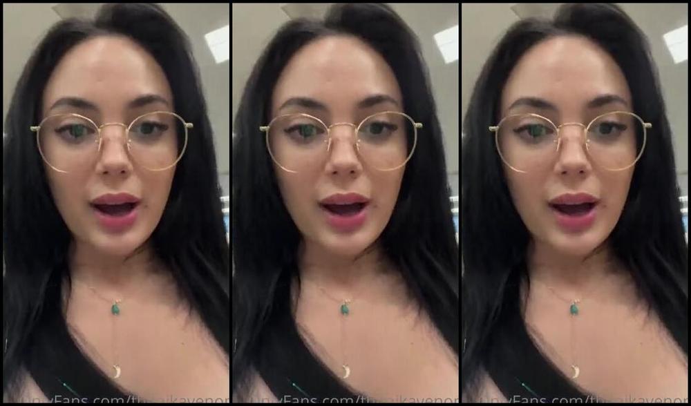 Nika Venom Aka Thenikavenom Onlyfans I Was At The Gas Station When I Noticed A Man Was Following Me Around The Stor J