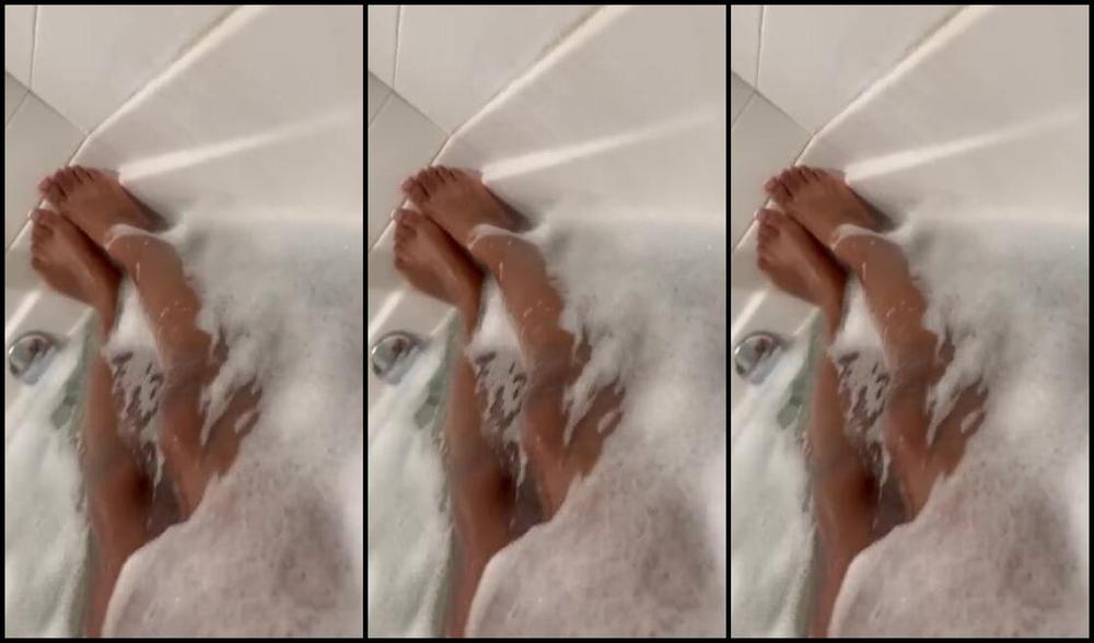 Itsbabyalicex Nicknamed Itsbabyalicex Onlyfans Bath Time Oai