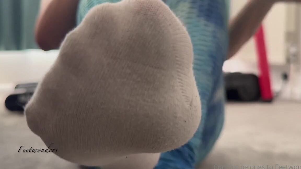 Feetwonders 10 05 2024 Onlyfans Video Would You Worship Them After I Have Been For A Runp