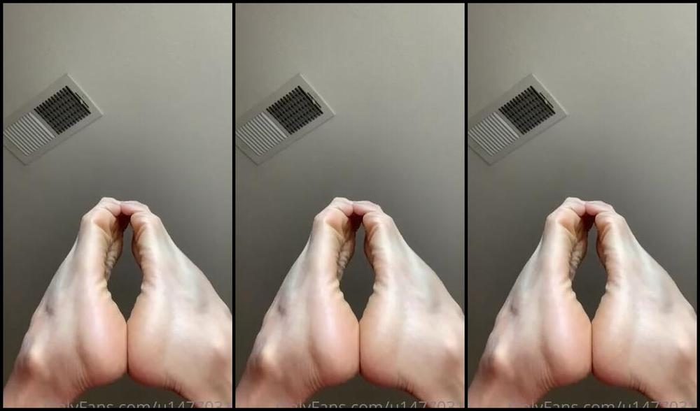 Solidgoddess Onlyfans Sit Back Relax Look Into My Soles