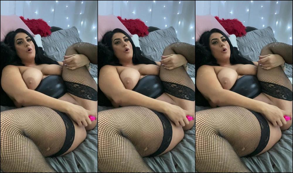 Thekarinabanks First Time Squirting Manyvids