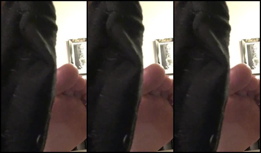 Goddess Amber Aka Goddessamber 11 16 2017 Onlyfans Video There You Go My Little Footboy Hli