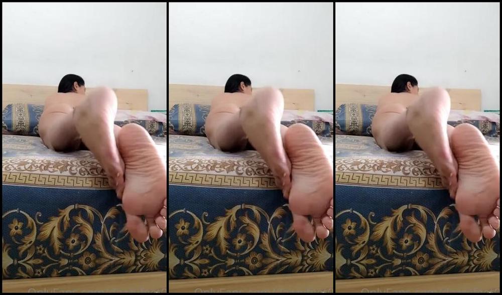 Dazzyfeet03 Nicknamed Dazzyfeet03 Onlyfans Que Rico Es Sentir El Roce De Las Sbanas Mientras Froto Mis Piecitos Sudados Para Ti