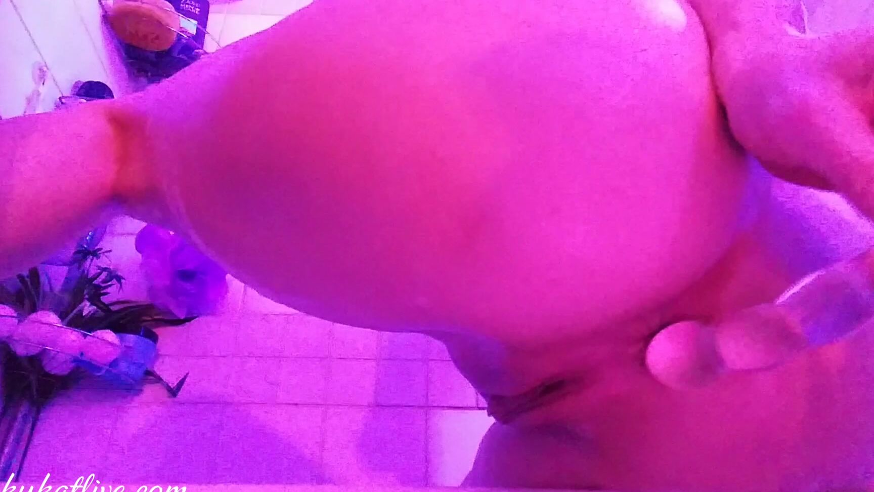 Kinkykatlive Anal Tub Time