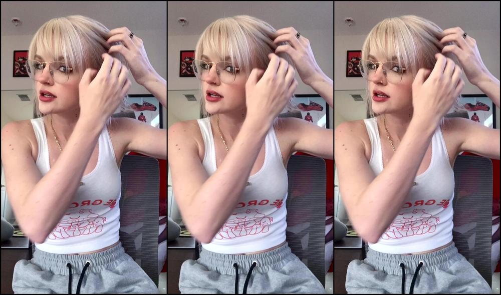 Peachjars 1456284211 12 15 2020 Thinking About Dying My Hair Brunette But With Blonde Underneath What Do Y All Think Don T Worry