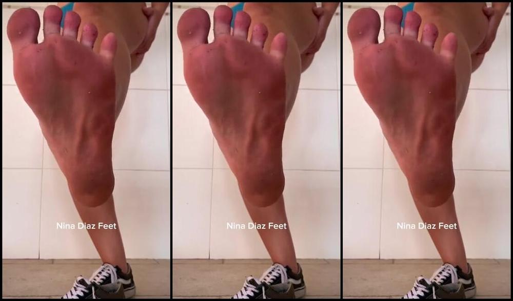 Nina S Feet Nicknamed Ninadiaz Feet Onlyfans Hi Love Today Is Friday And I Have A Surprise For You I Was Sunbathing