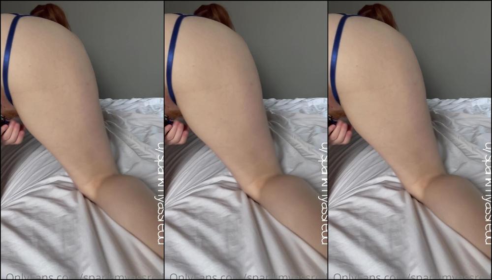 Spankmyassredd Couldn T Resist Playing With My Blue Buttplug Considering It Matched