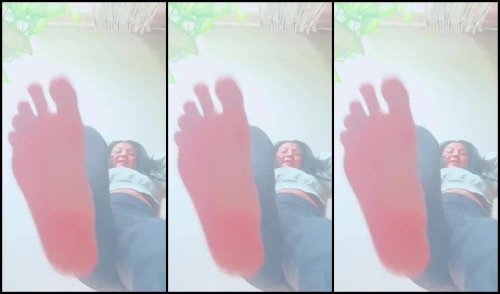 Yomfeet Nicknamed Yomfeet 11 24 2024 Onlyfans Video Step On Crushing Y5