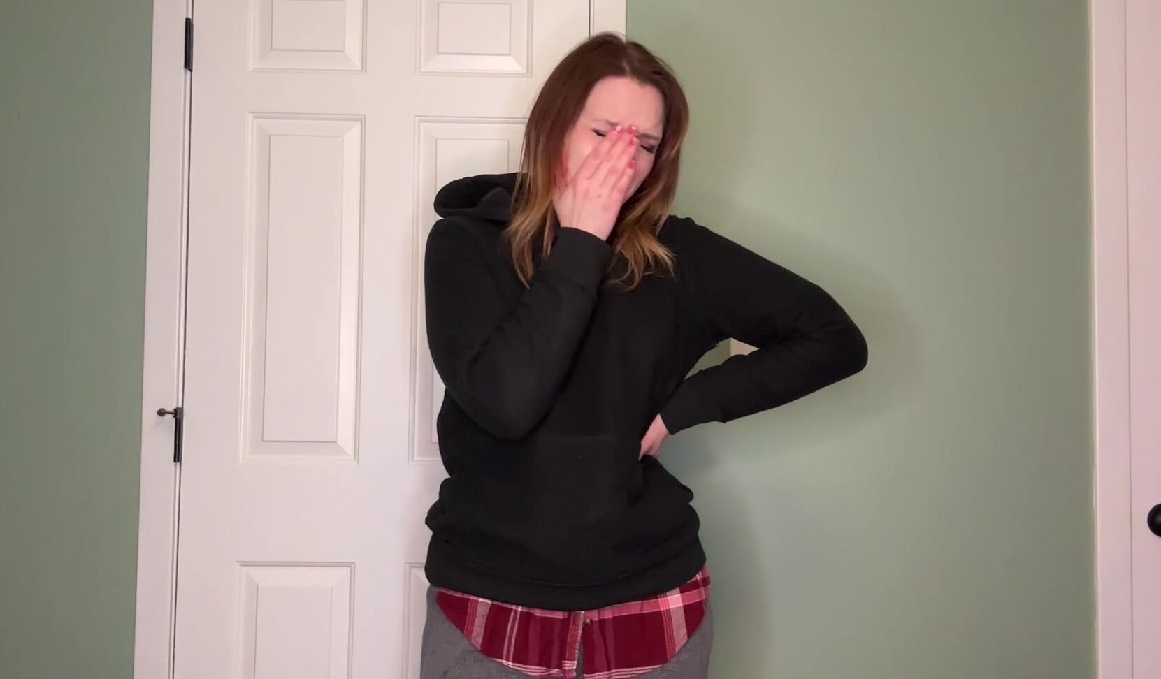"SneezeGoddess" cold, coughing, coughingfetish, mucophilia, noseblowing, sfw, sick, sneeze, sneezefetish, sneezegoddess, sneezing Showing Up to Work Coughing and Sneezing manyvids