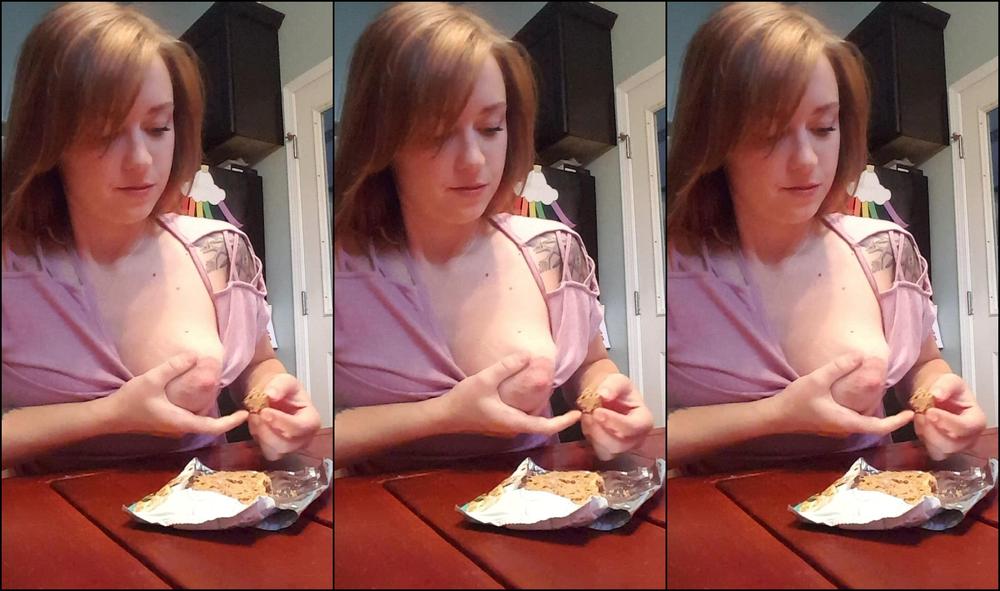 Shesleah Leah Has A Cookie With Her Milk