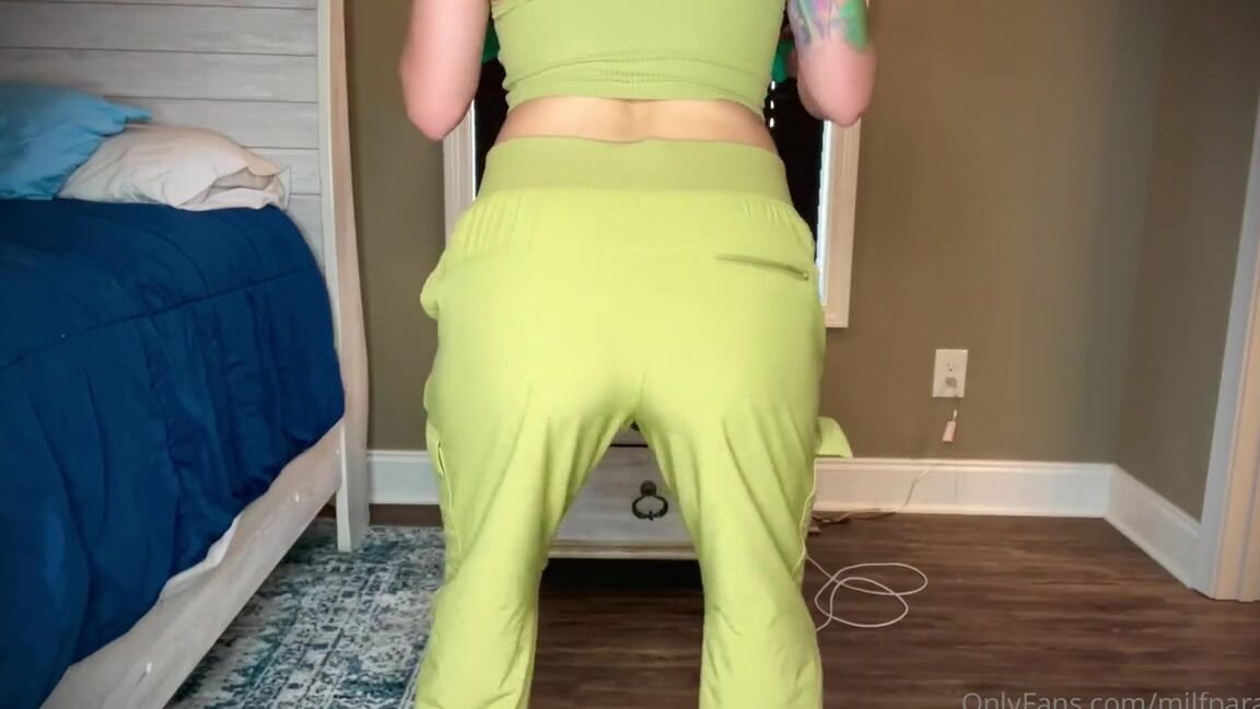 Sunny Zass Nicknamed Milfparadise Onlyfans 03 14 2023 Working This Ass Out 93V