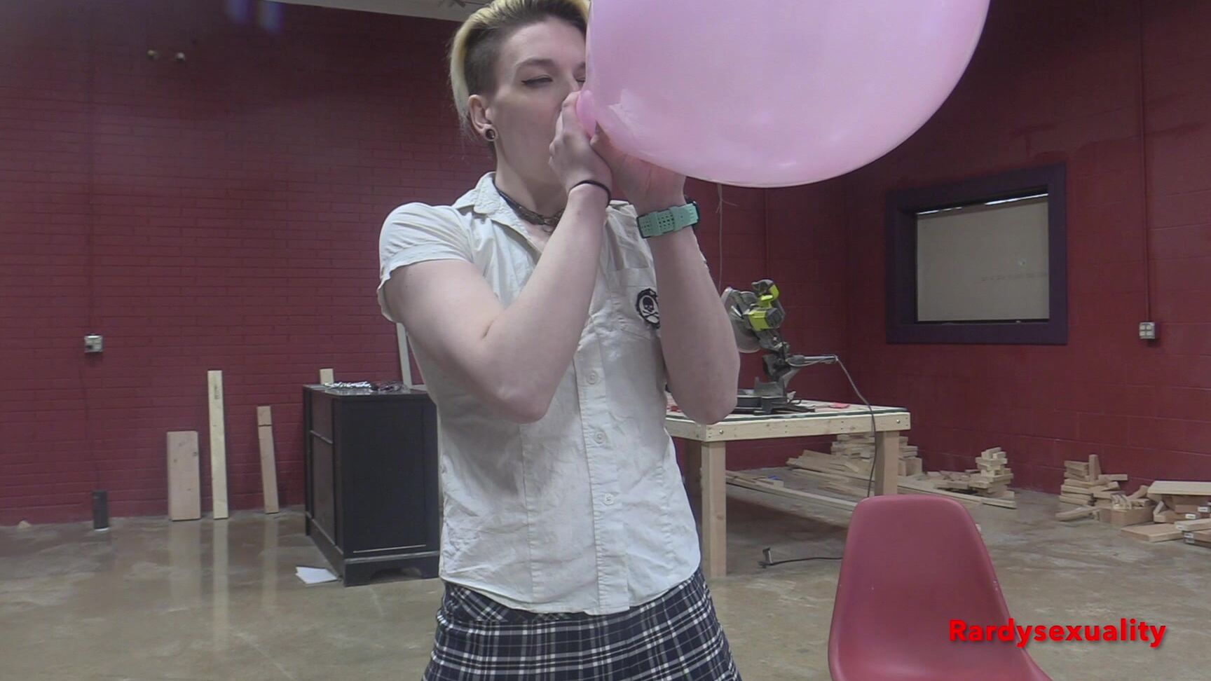 "Rardysexuality" balloons, balloons b2p, inflatable blow fetish, inflatables, school girl Wood Shop Balloon Pop manyvids