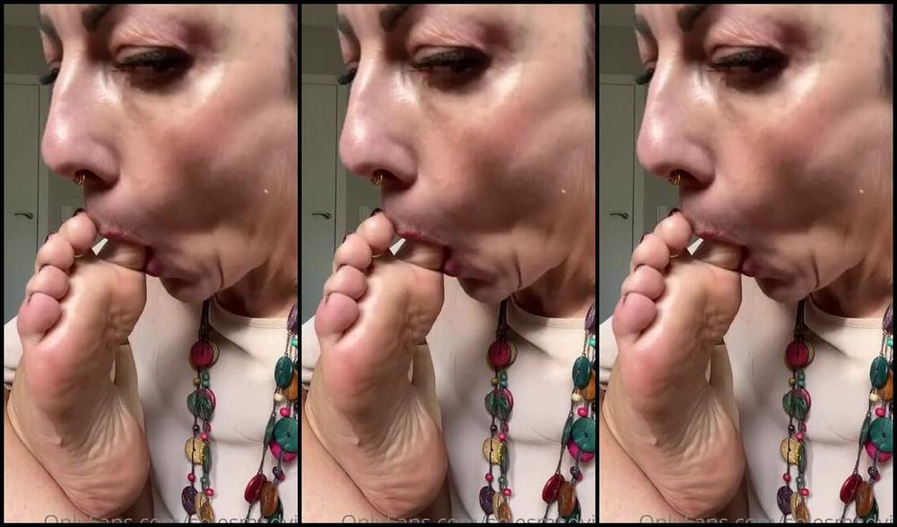 Solesmad Fetish Queen Aka Solesmadvip Onlyfans After Walking All Day In Madrid With My Flats Without Stockings And This Hot Day I Couldnt Wait