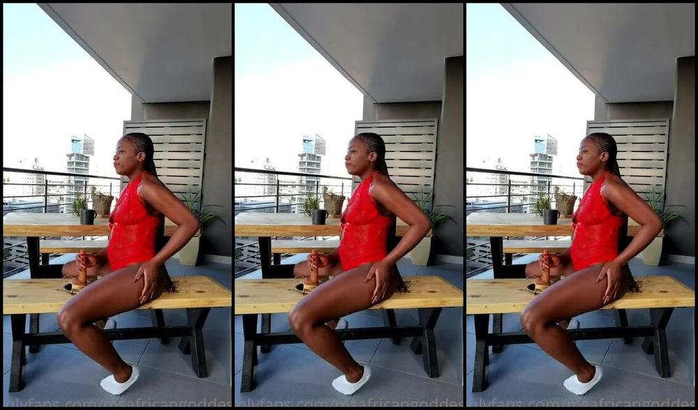 African Goddess Nicknamed Msafricangoddesss Findom 07 20 2022 Onlyfans Video Did You Notice That I Was Running Away When I Heard Someone Coming Im