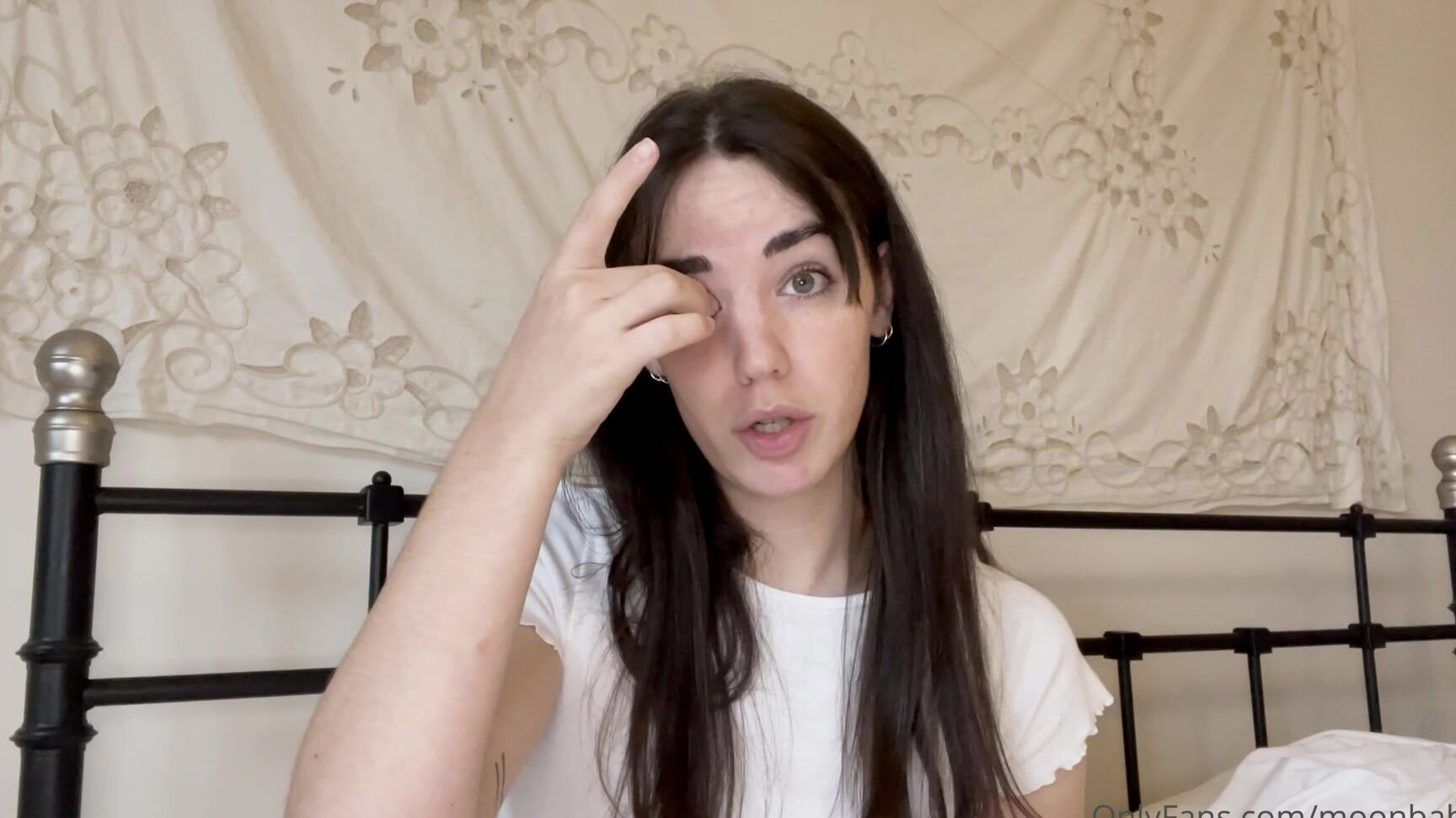 Moonbaby So Here I Am Trying A New Video Some Of You Commented You Liked To See Me Speak And So I